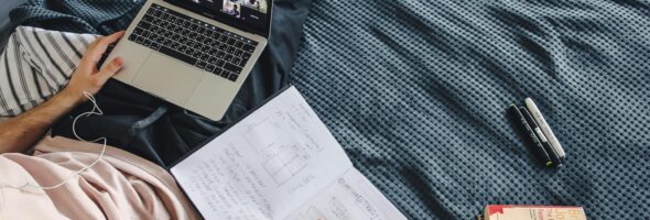 Explorando la educación en línea: cursos y recursos para aprender desde casa